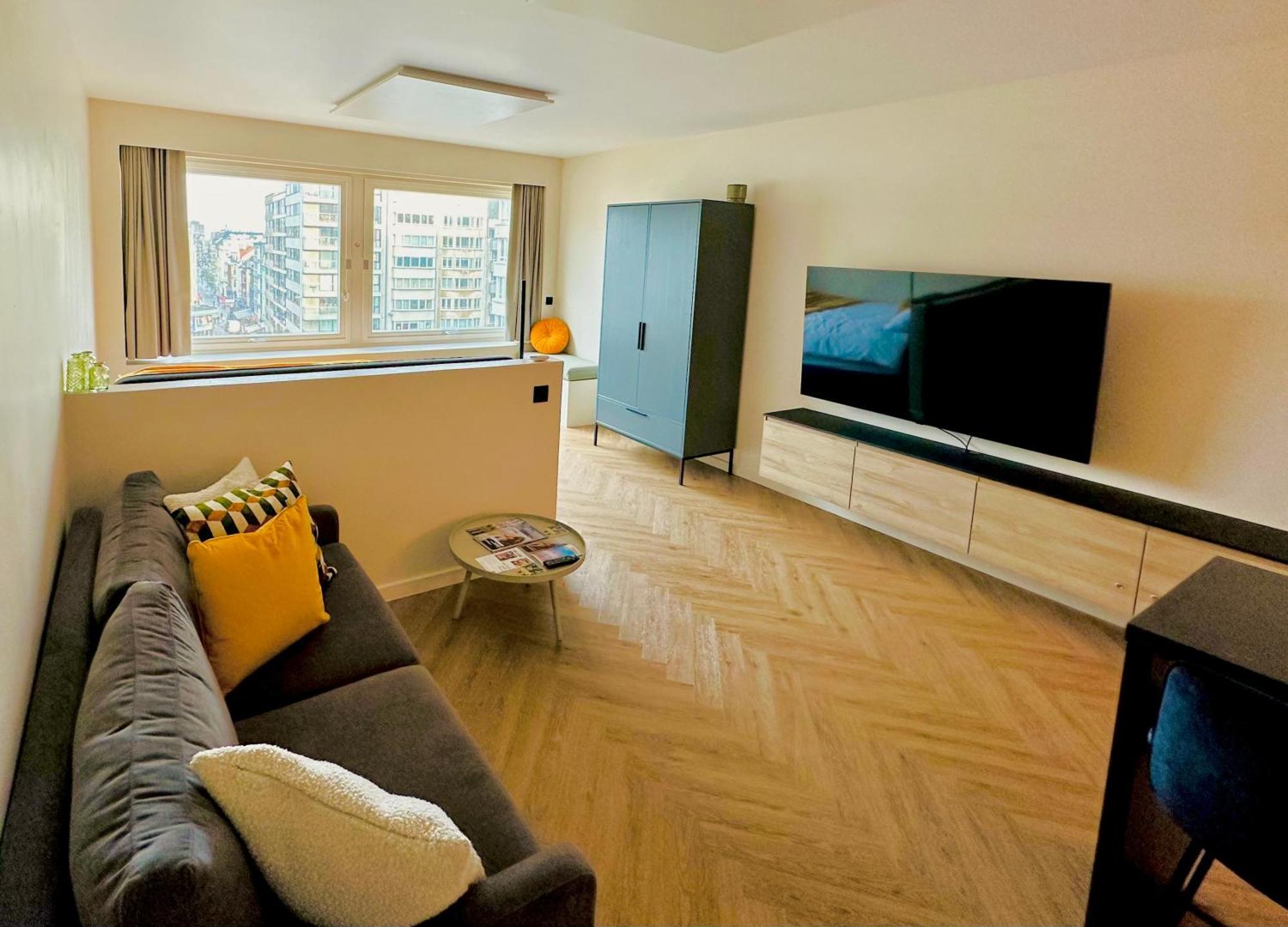 Studio By Aimee - 20M From The Beach & In City Centre! Ostenda Esterno foto